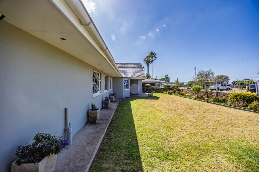 4 Bedroom Property for Sale in Beacon Bay Eastern Cape